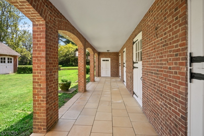 49 Liberty Corner Rd