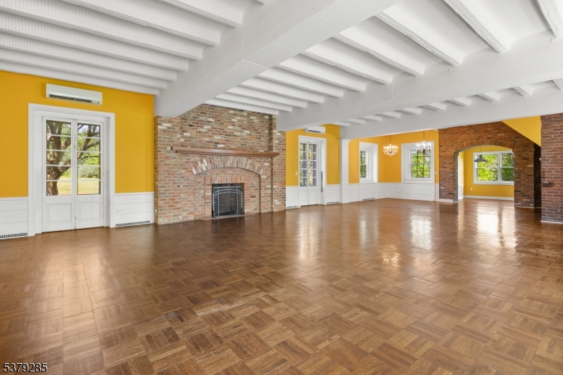 49 Liberty Corner Rd