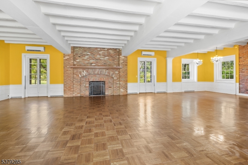 49 Liberty Corner Rd