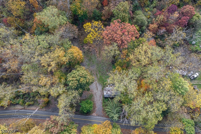 716 Sweet Hollow Road