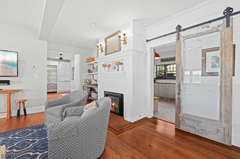 331 Lakeside Blvd