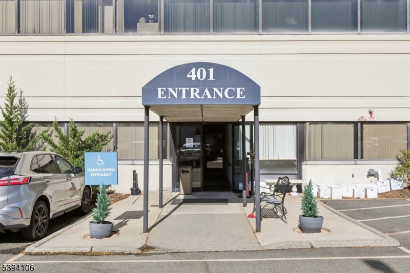 401 Hamburg Tpke #101