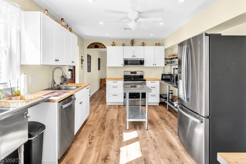 70 Mackenzie Rd