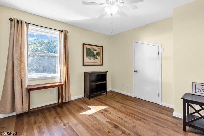 70 Mackenzie Rd