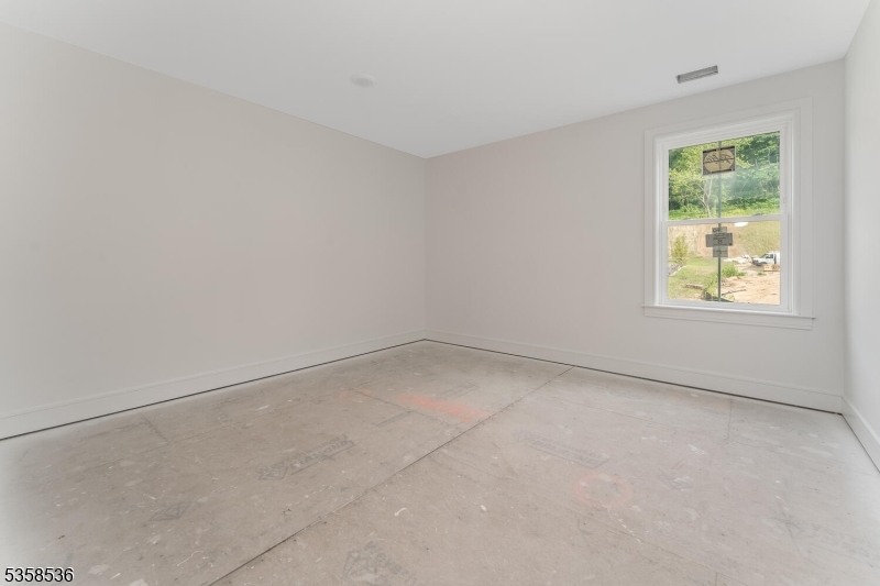 4 Spring Ct
