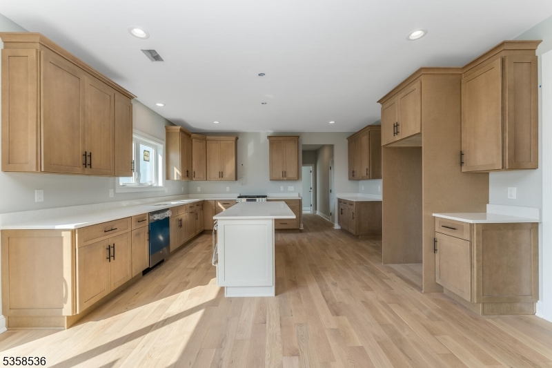 4 Spring Ct