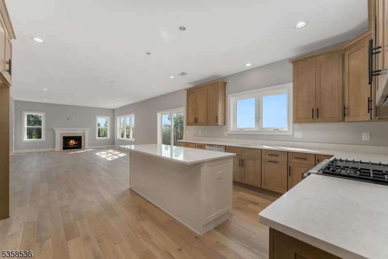 4 Spring Ct