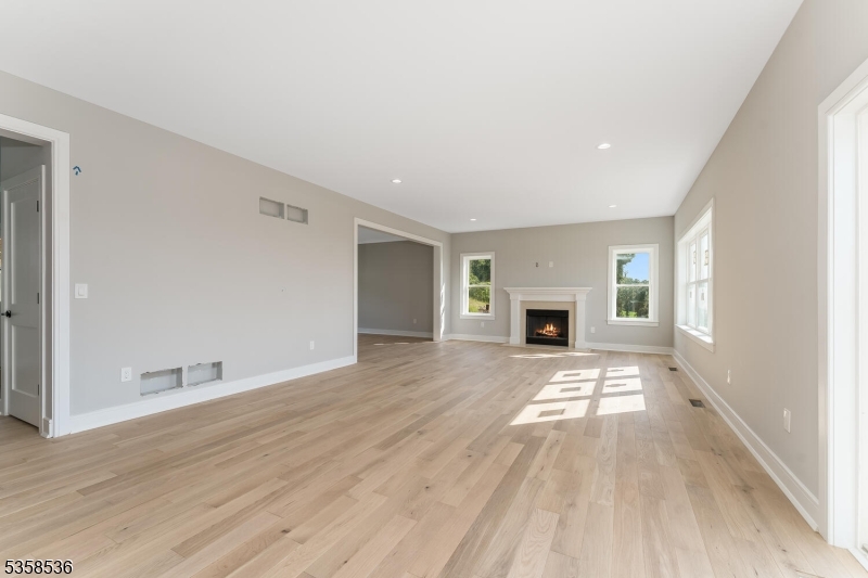 4 Spring Ct