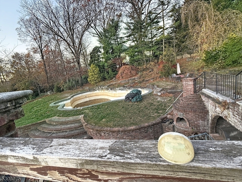 19 Powder Hill Rd