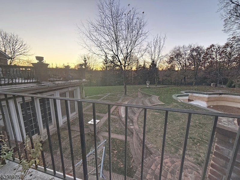 19 Powder Hill Rd