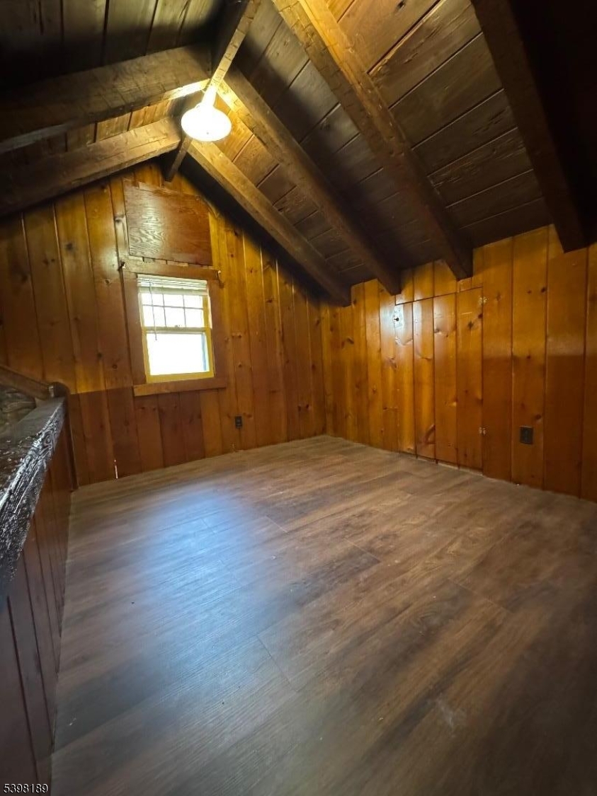 13 Log Cabin Ter