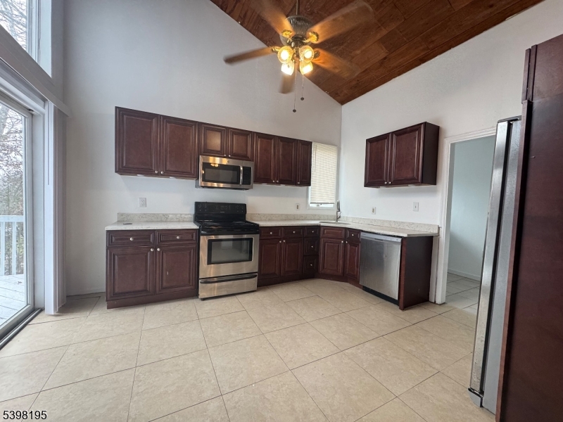 252 Wiscasset Rd