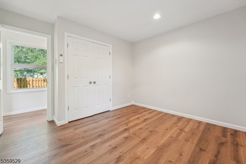 57 Riverlawn Dr