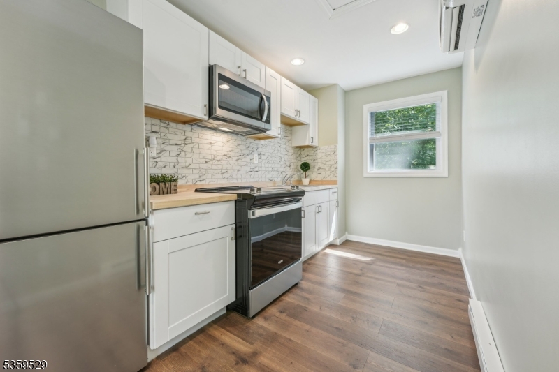 57 Riverlawn Dr