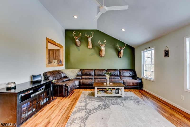 149 Maple Rd