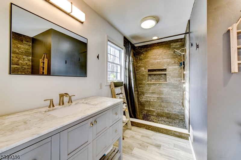 149 Maple Rd