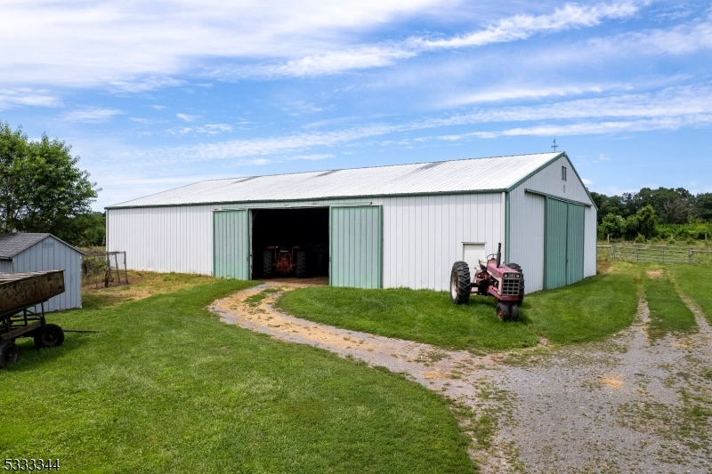 960 Sergeantsville Rd