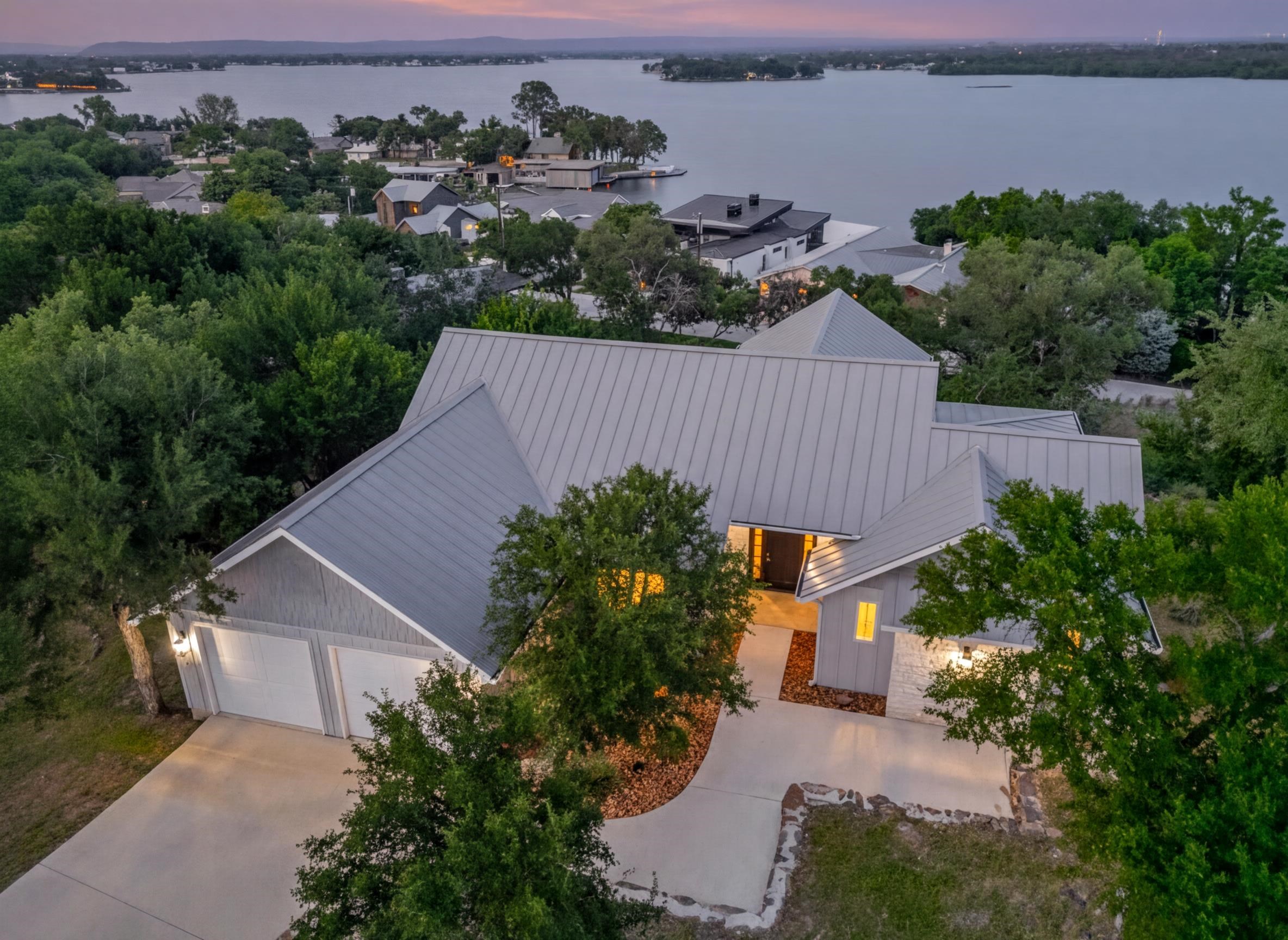 3413 Blue Lake Drive, Horseshoe Bay, TX 78657
