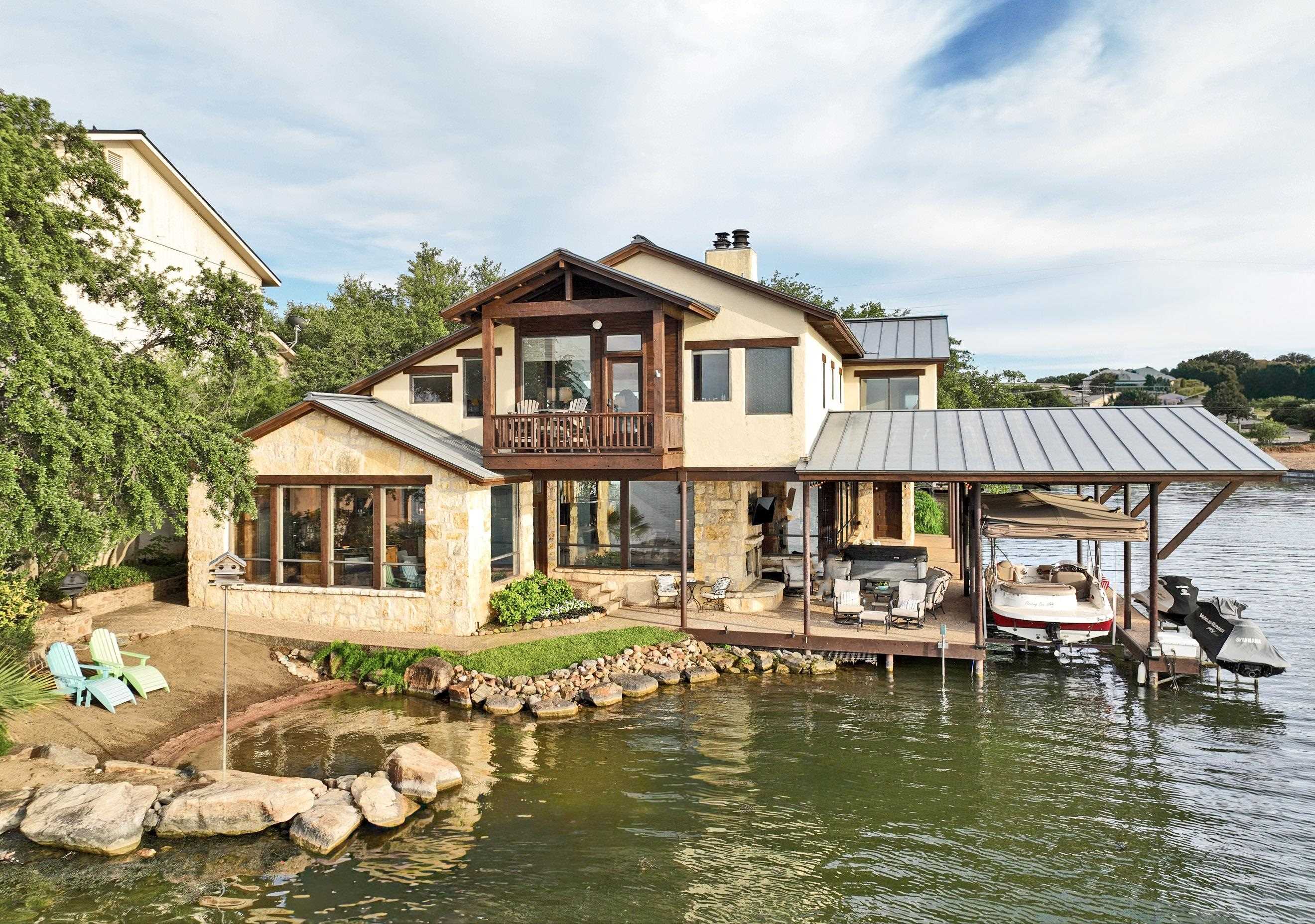 102 Bunny Run, Horseshoe Bay, TX 78657