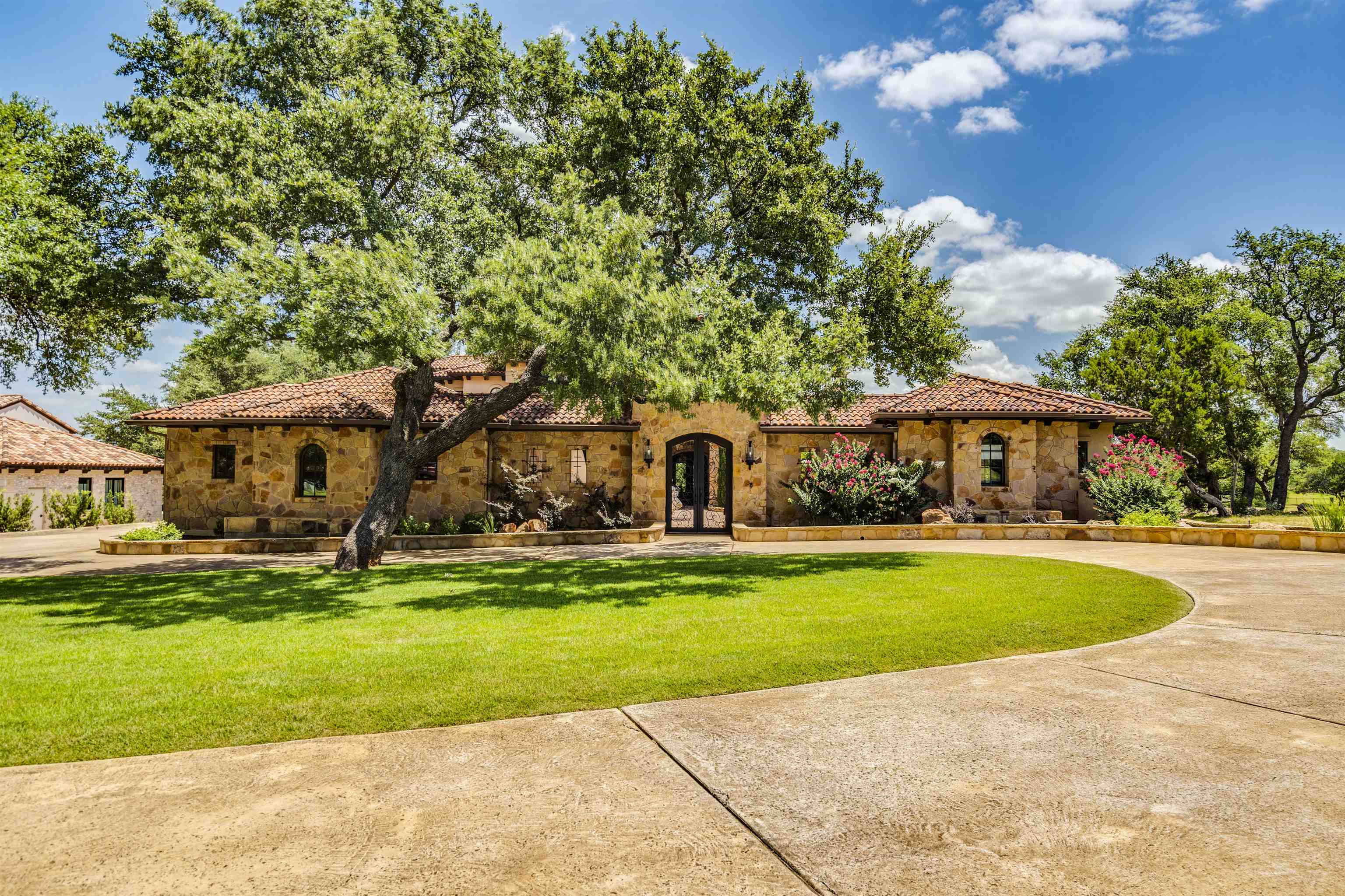 166 Encantada, Horseshoe Bay, TX 78657