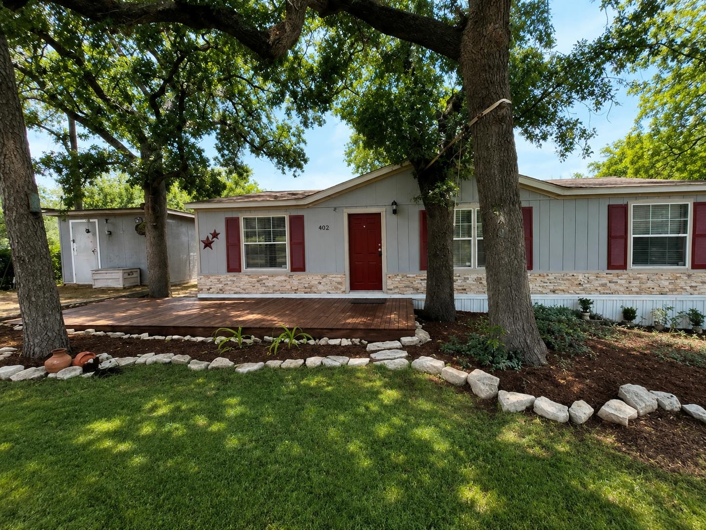 402 County Road 126a, Kingsland, TX 78639