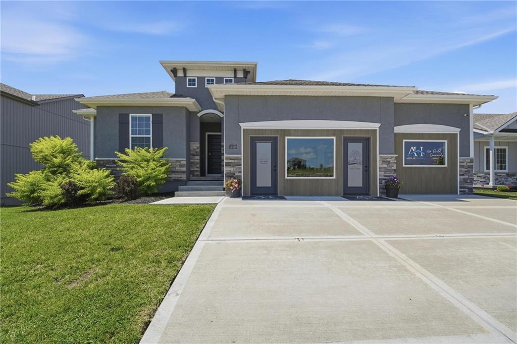 12510 S Parkwood Lane - Photo 1