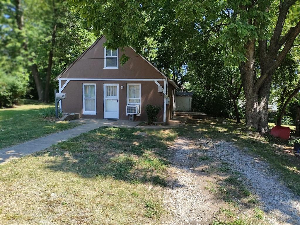 211 Courtland Street, Warrensburg, MO 64093 Key Realty Warrensburg