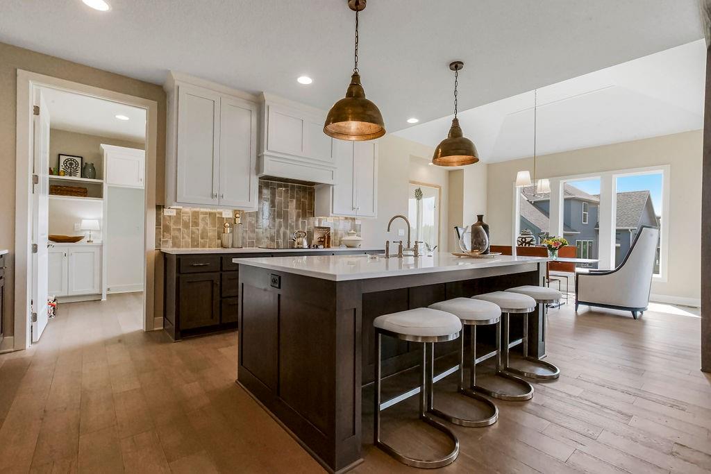 15649 W 168th Terrace