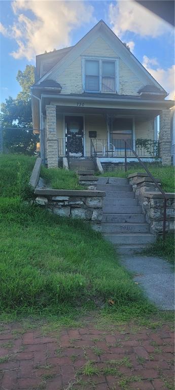 730 Troup Avenue - Photo 1