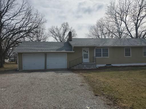 601 E Swan Street - Photo 1