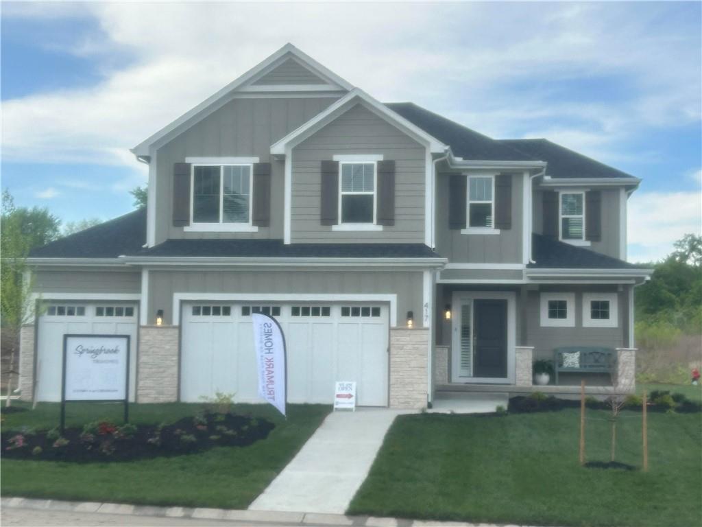 417 SE Maxwell Drive - Photo 1