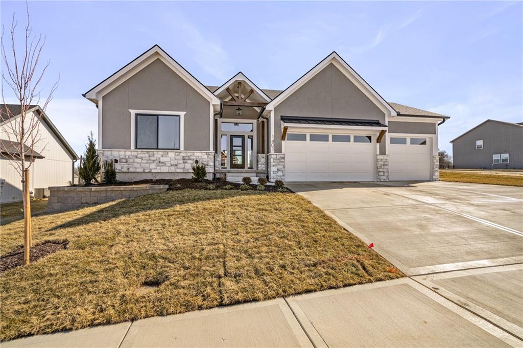 1401 Kintyre Court - Photo 1