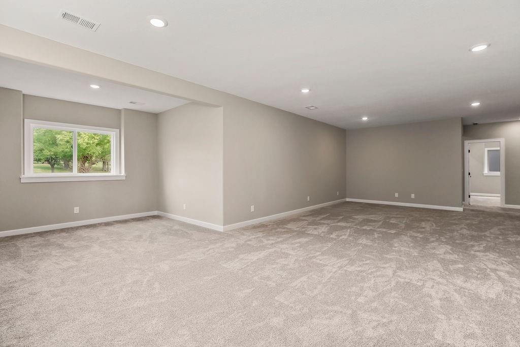 Thumbnail 28