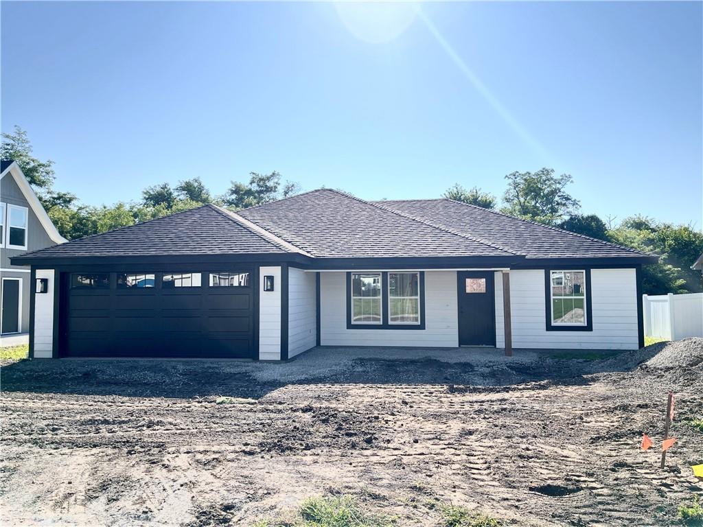114 S Johnson Drive - Photo 1