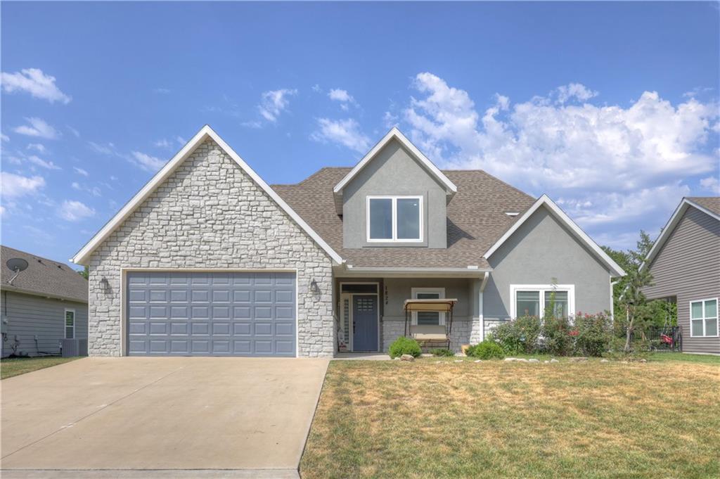 1824 Silverback Way