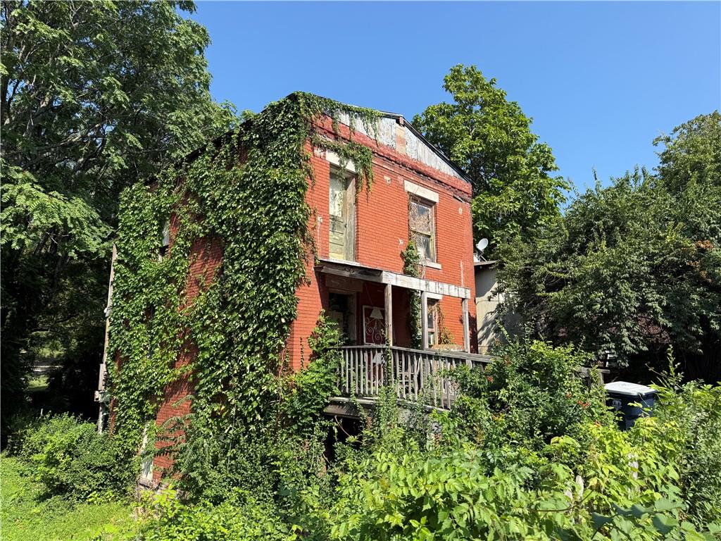 2026 Summit Street - Photo 1