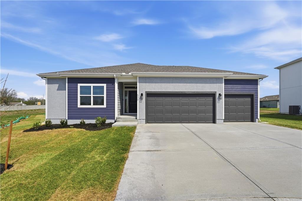 509 SW Newport Drive - Photo 1