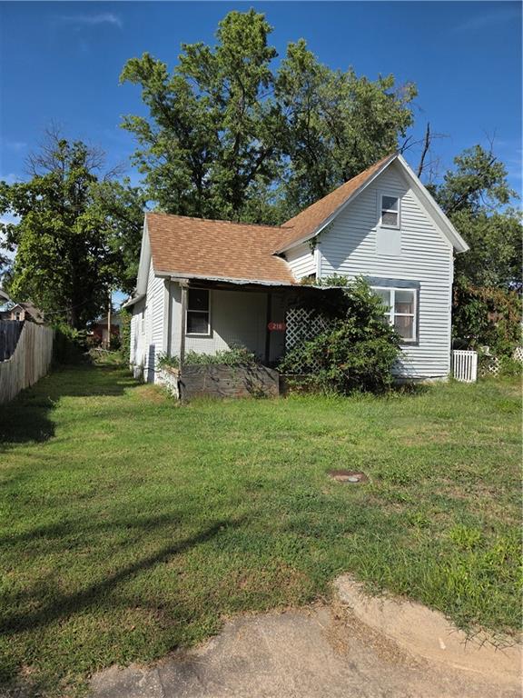218 E 5th Street - Photo 1