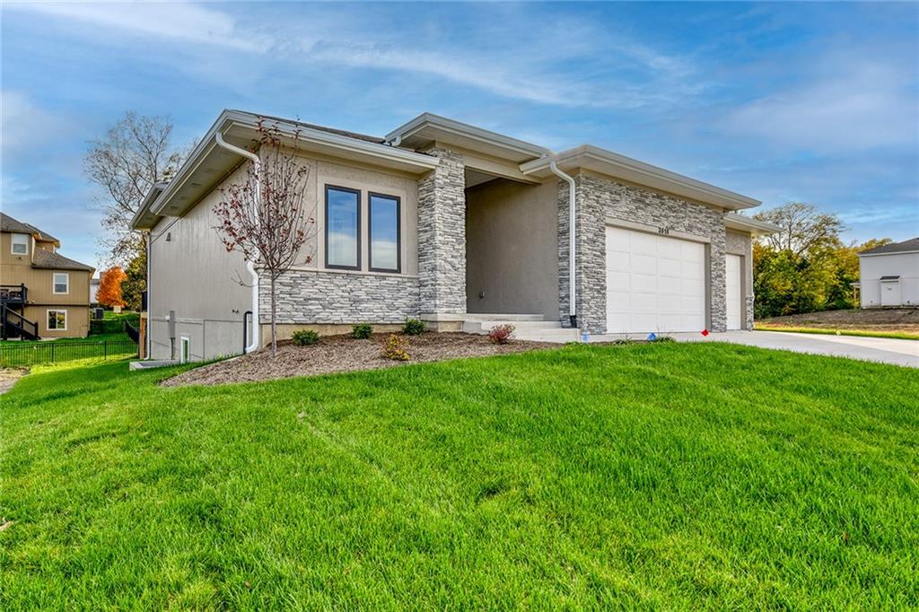 3916 SW Flintrock Drive - Photo 1