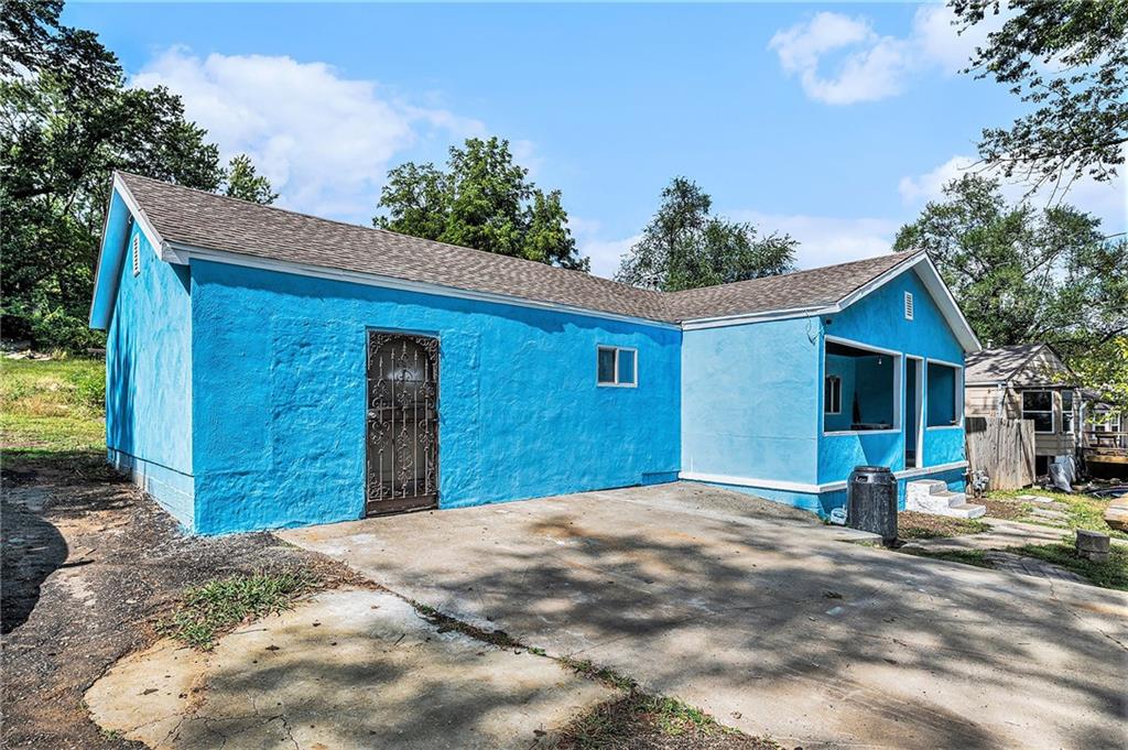5140 Booth Avenue - Photo 1