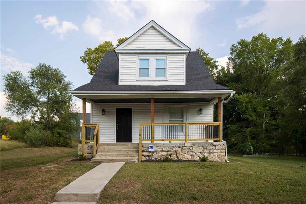 2707 PARK Avenue - Photo 1