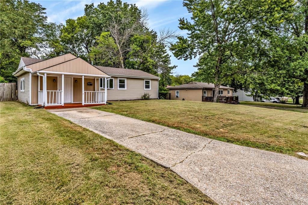 810 NE 62nd Street - Photo 1