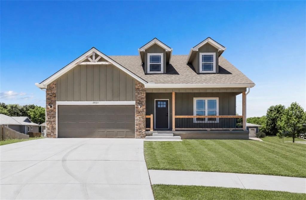 2021 Riverstone Drive - Photo 1