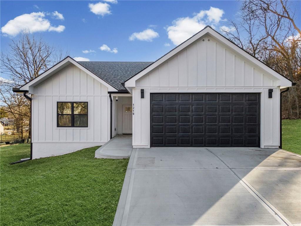 1219 Paton Street - Photo 1