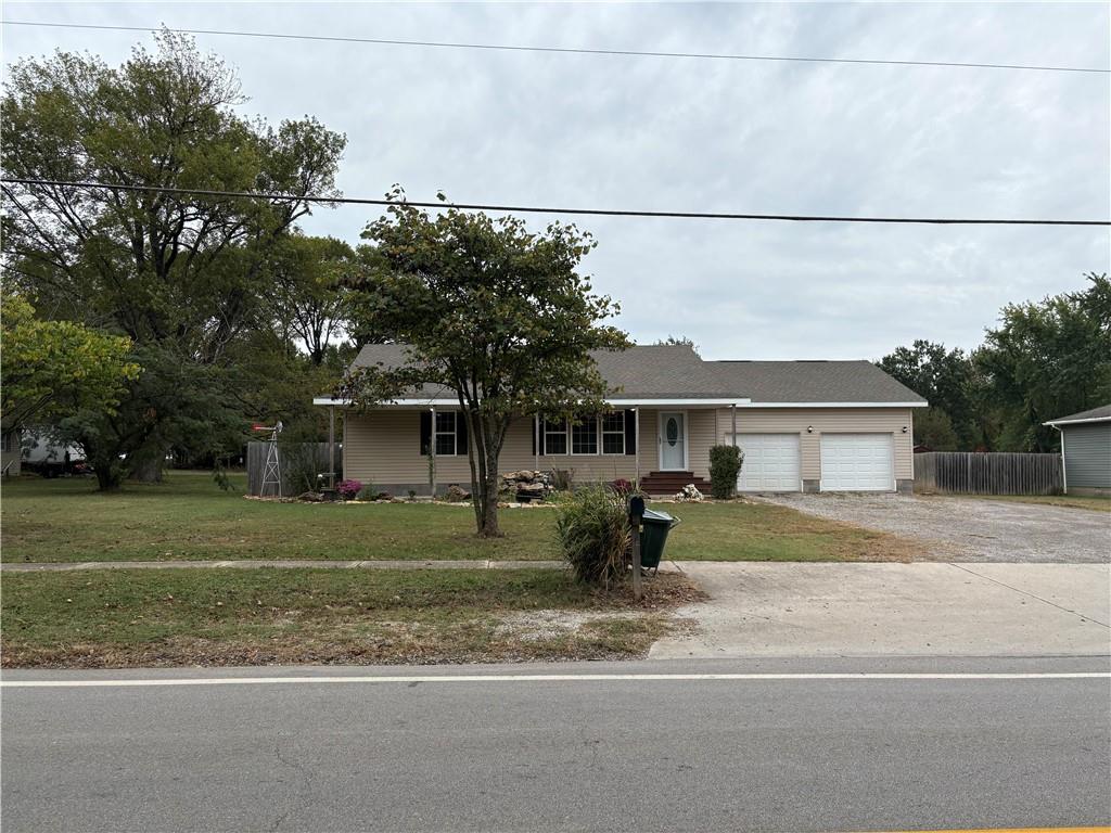 206 S Broadway Street - Photo 1
