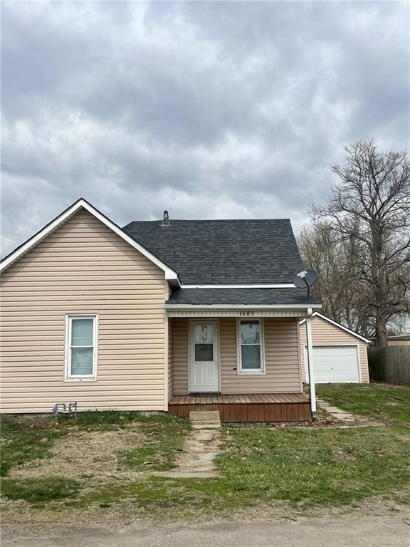 1605 Parkview Avenue - Photo 1