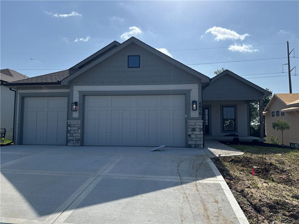4815 NW Martin Street - Photo 1