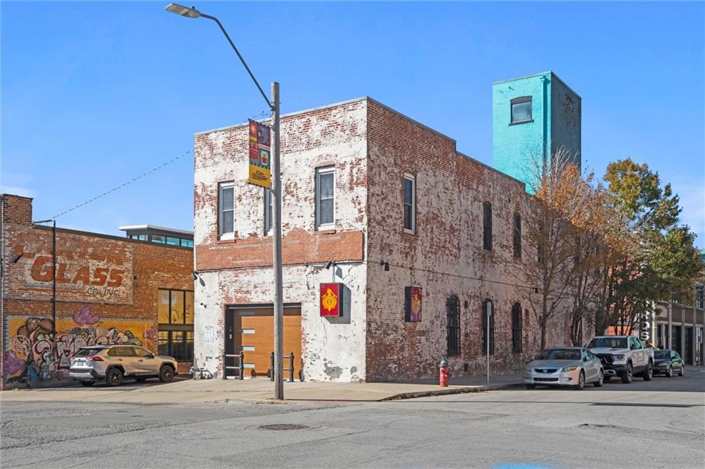 1600 Locust Street - Photo 1