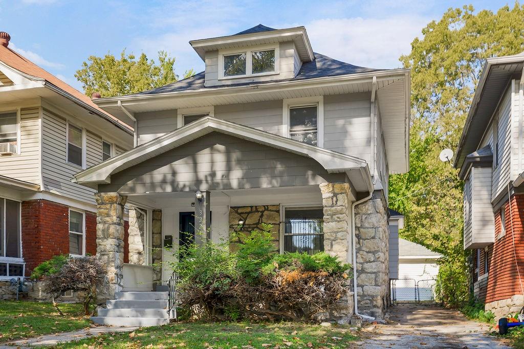 3224 E 28th Street - Photo 1