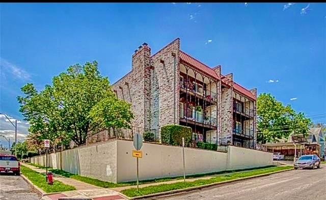 111 E 50TH Street #B - Photo 1